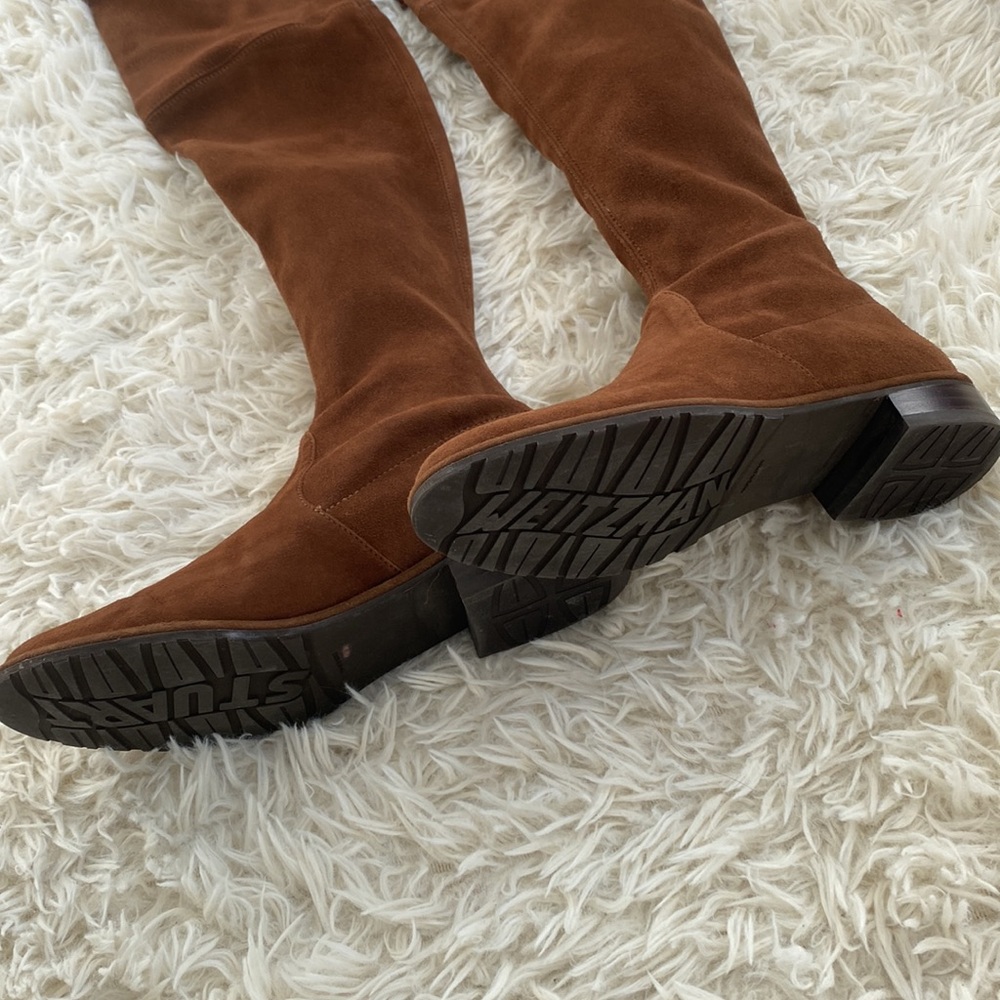 Stuart Weitzman lowland boots in walnut suede - Picture 11 of 13